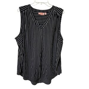 EVRI womens top 2X black and white stripe